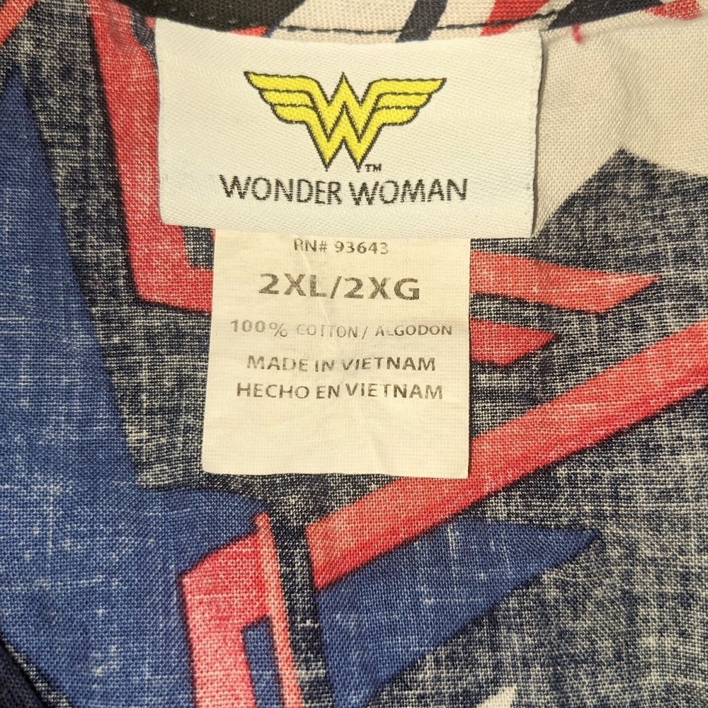 DC Wonder Woman V-Neck Cotton Scrub Top - Picture 8 of 9